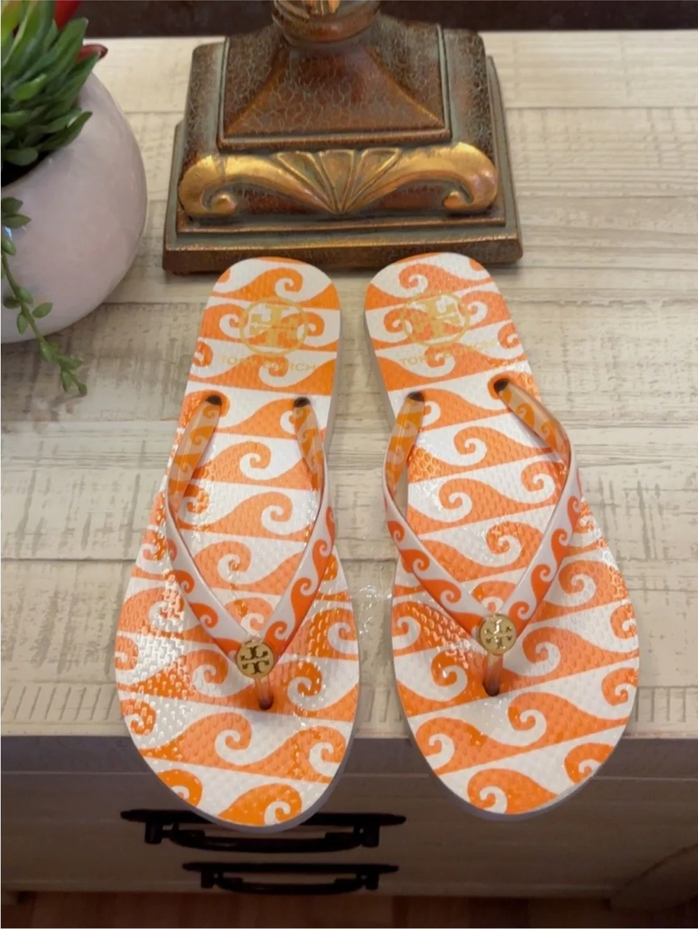 Tory Burch Orange Patterned Women's Flip Flop Sandals ~ Size 7